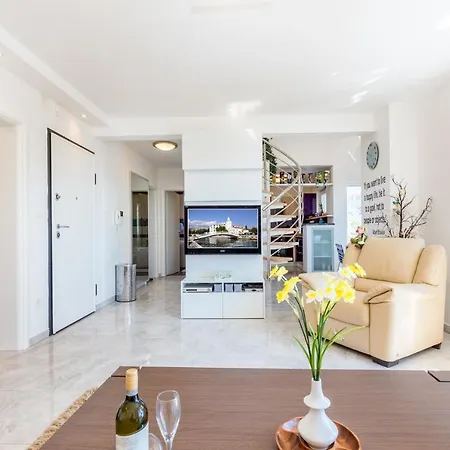 Apartment In 41514 Crikvenica