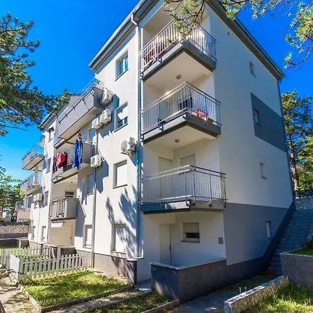 In 41514 Apartment *